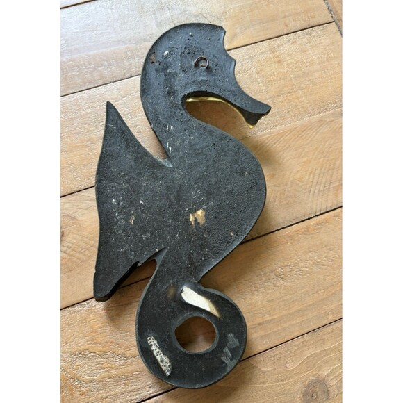 Vintage Lucite Abalone Shell Seahorse Wall Hanging 10 Inches - Picture 9 of 11